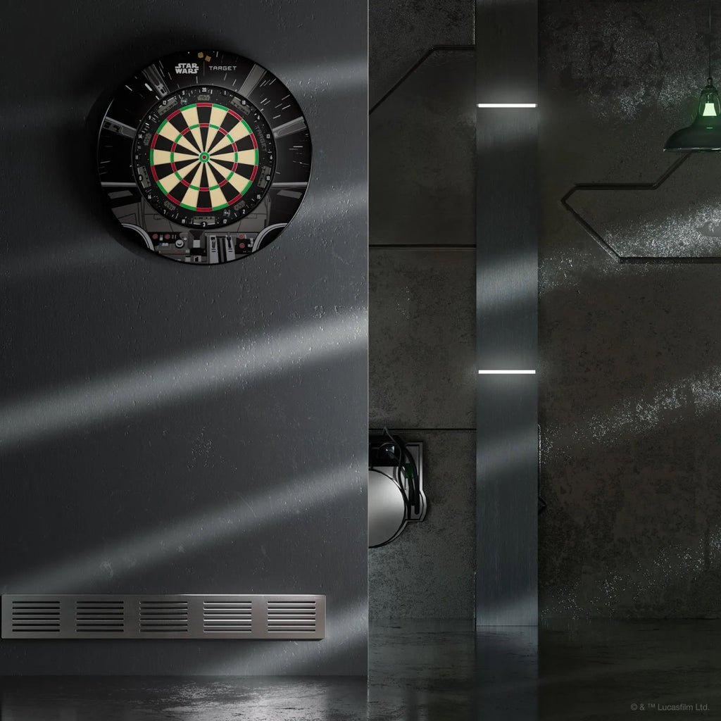 TARGET - STAR WARS - TOR Dartboard and Millennium Falcon Surround